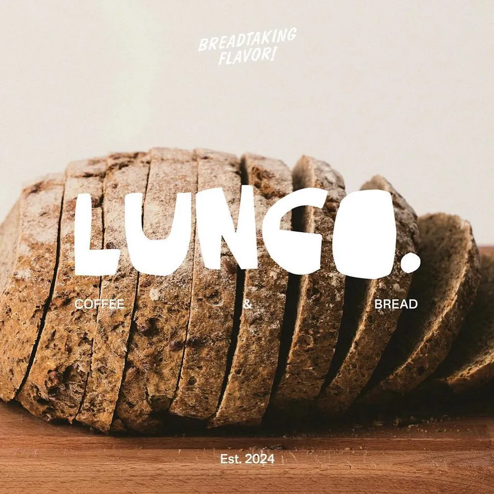 Lungo logo by Hozcreative